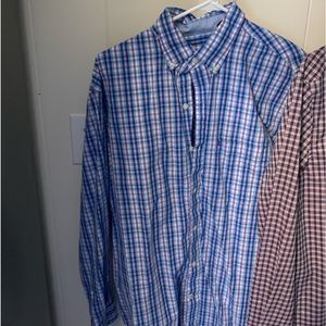 Men’s Izod button down shirt